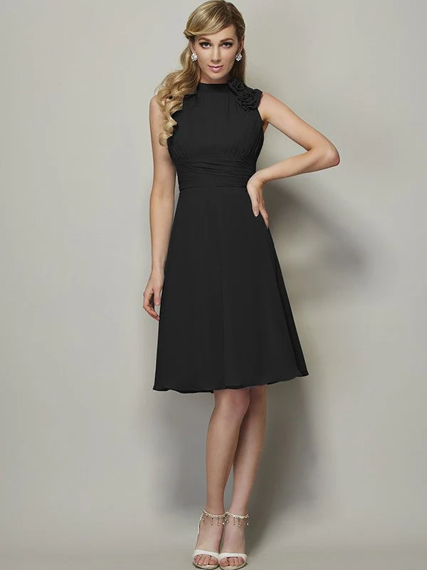 Charming High Neck Sleeveless Pleats Short Chiffon Bridesmaid Dresses - Image 2