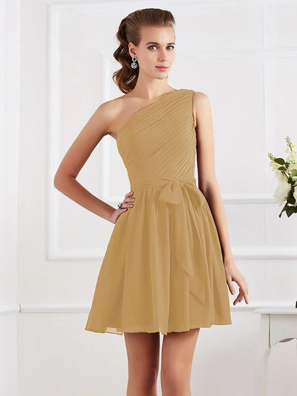 Charming Pleats One Shoulder Sleeveless Short Chiffon Bridesmaid Dresses - Image 11