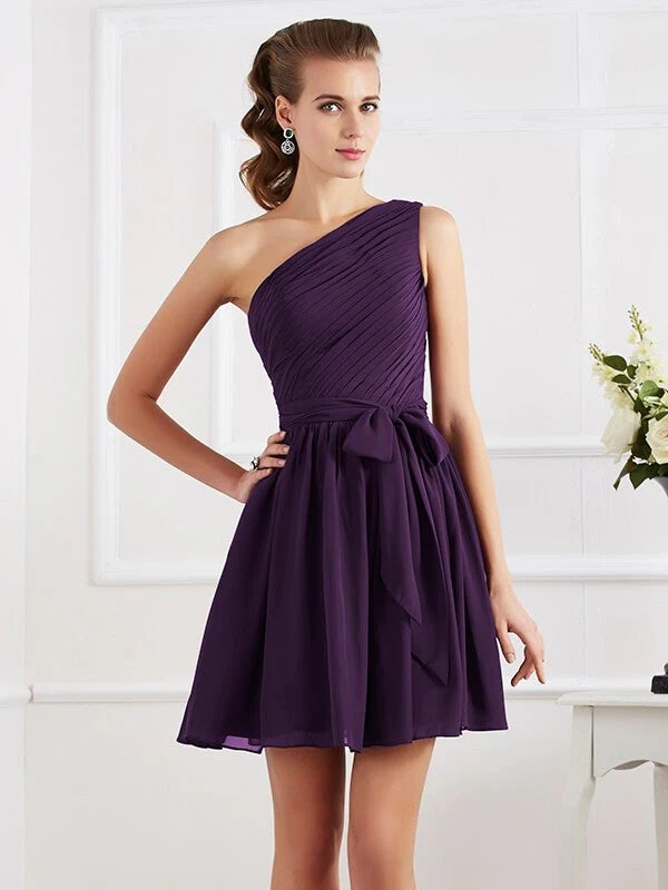 Charming Pleats One Shoulder Sleeveless Short Chiffon Bridesmaid Dresses - Image 12