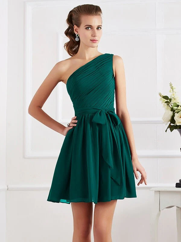 Charming Pleats One Shoulder Sleeveless Short Chiffon Bridesmaid Dresses - Image 15