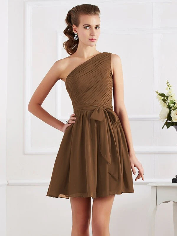 Charming Pleats One Shoulder Sleeveless Short Chiffon Bridesmaid Dresses - Image 4