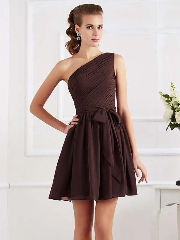 Charming Pleats One Shoulder Sleeveless Short Chiffon Bridesmaid Dresses - Image 6