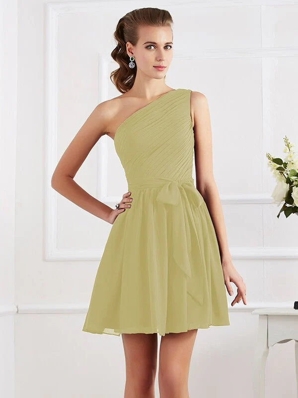 Charming Pleats One Shoulder Sleeveless Short Chiffon Bridesmaid Dresses - Image 7
