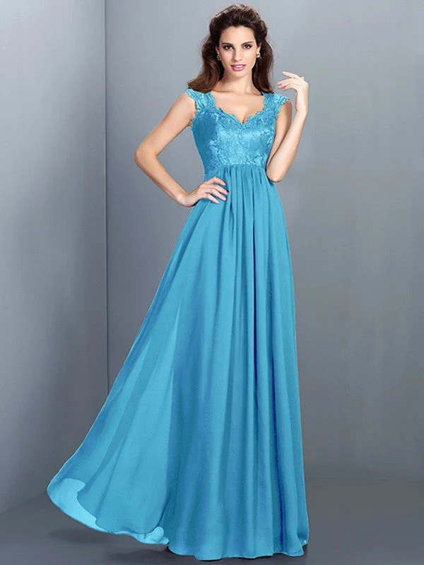 Chic Lace Sleeveless Long Chiffon Bridesmaid Dresses - Image 2