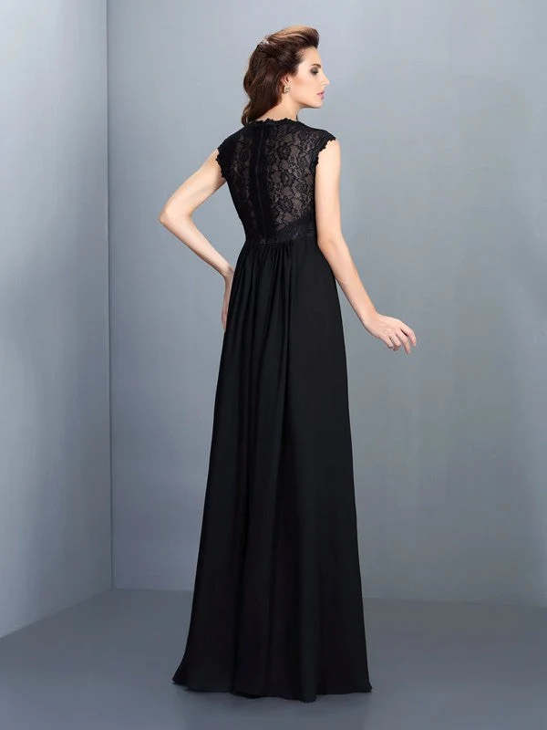 Chic Lace Sleeveless Long Chiffon Bridesmaid Dresses - Image 30