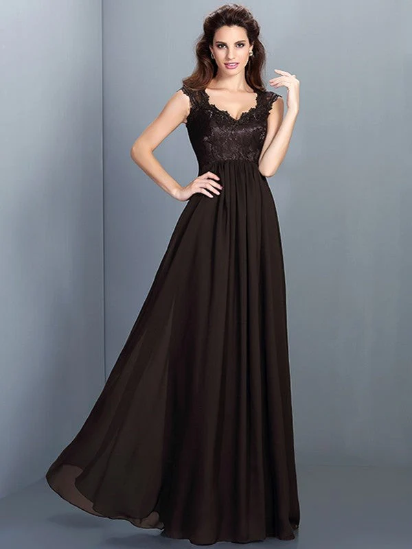 Chic Lace Sleeveless Long Chiffon Bridesmaid Dresses - Image 8