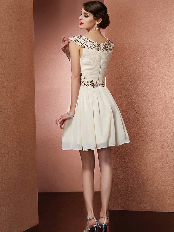 Chic Sleeveless Beading Applique Short Chiffon Bridesmaid Dresses - Image 2