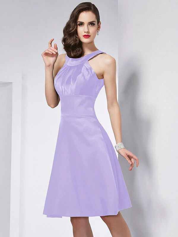 Chic Sleeveless Pleats Short Bridesmaid Dresses - Image 17