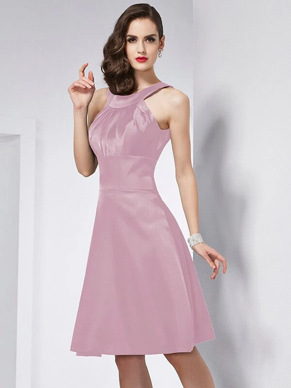 Chic Sleeveless Pleats Short Bridesmaid Dresses - Image 22