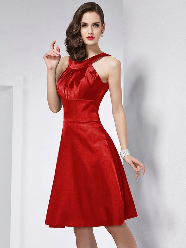 Chic Sleeveless Pleats Short Bridesmaid Dresses - Image 23