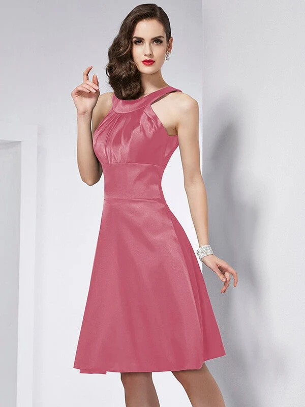 Chic Sleeveless Pleats Short Bridesmaid Dresses - Image 26