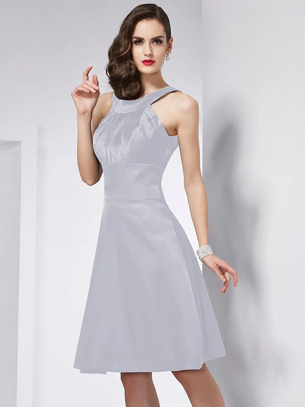 Chic Sleeveless Pleats Short Bridesmaid Dresses - Image 28