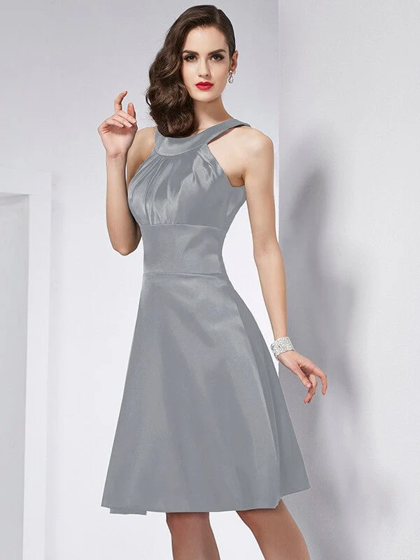 Chic Sleeveless Pleats Short Bridesmaid Dresses - Image 29
