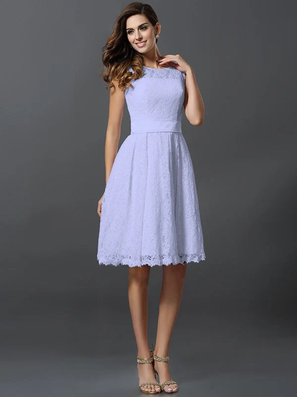 Chic Sleeveless Short Lace Bridesmaid Dresses - Image 17