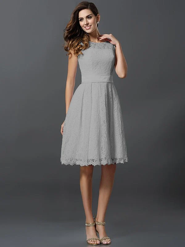 Chic Sleeveless Short Lace Bridesmaid Dresses - Image 27
