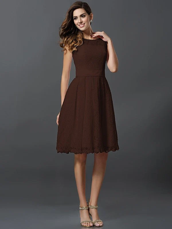 Chic Sleeveless Short Lace Bridesmaid Dresses - Image 7