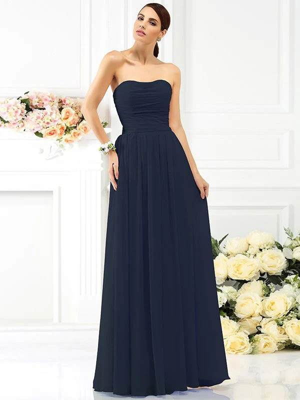 Charming Strapless Pleats Sleeveless Long Chiffon Bridesmaid Dresses - Image 10