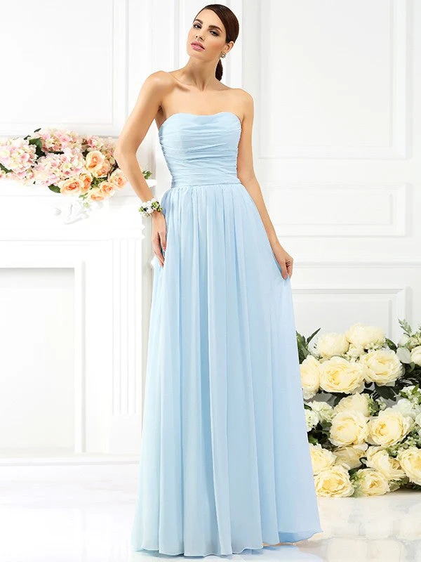 Charming Strapless Pleats Sleeveless Long Chiffon Bridesmaid Dresses - Image 18