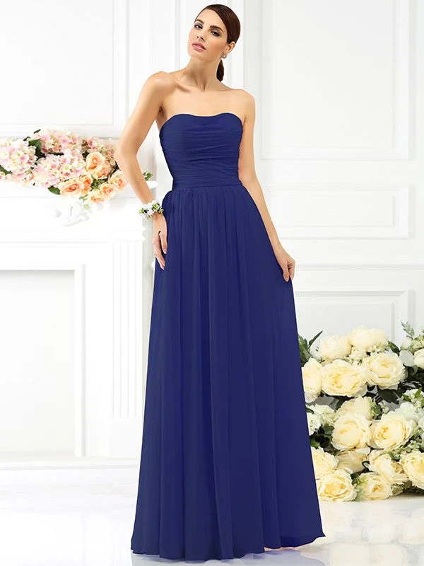 Charming Strapless Pleats Sleeveless Long Chiffon Bridesmaid Dresses - Image 25