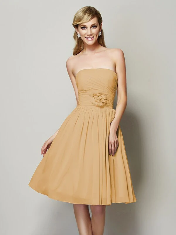 Charming Strapless Sleeveless Hand-Made Flower Short Chiffon Bridesmaid Dresses - Image 12