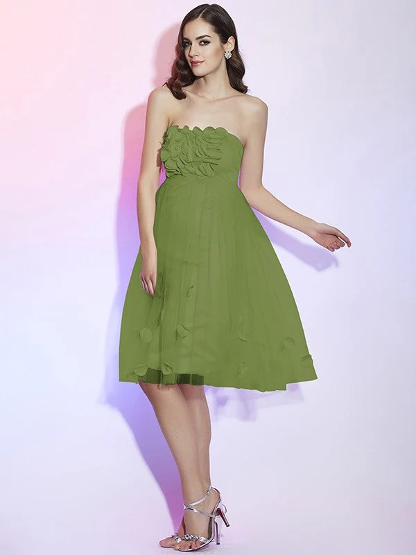 Charming Strapless Sleeveless Hand-Made Flower Short Net Bridesmaid Dresses - Image 12