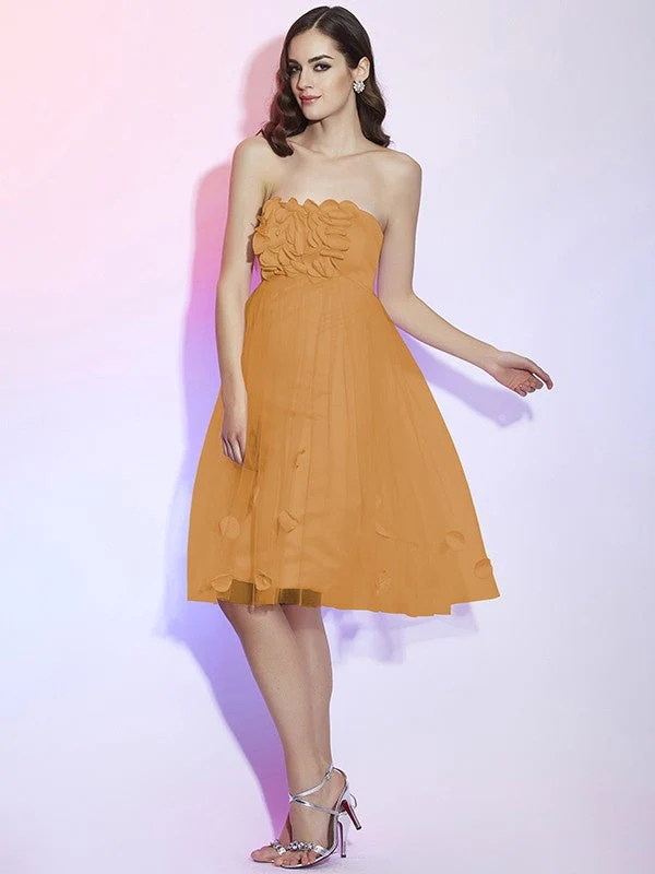 Charming Strapless Sleeveless Hand-Made Flower Short Net Bridesmaid Dresses - Image 27
