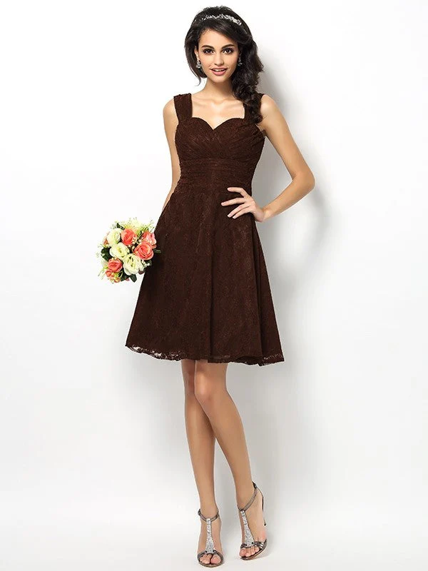 Charming Straps Lace Sleeveless Short Bridesmaid Dresses - Image 7