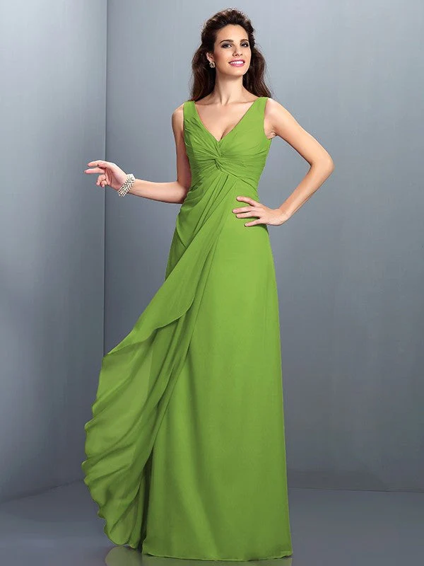 Charming Straps Pleats Sleeveless Long Chiffon Bridesmaid Dresses - Image 14