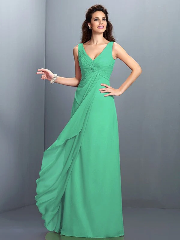 Charming Straps Pleats Sleeveless Long Chiffon Bridesmaid Dresses - Image 15