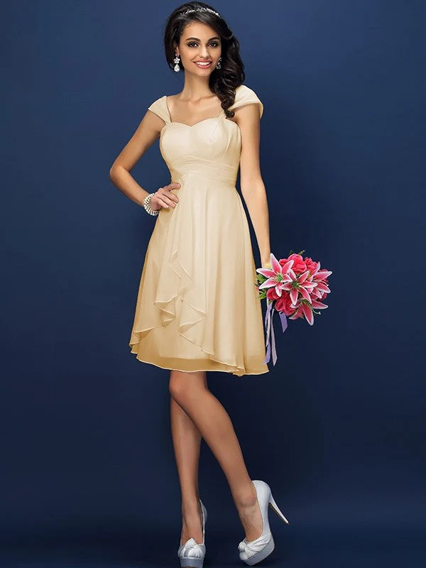 Charming Straps Pleats Sleeveless Short Chiffon Bridesmaid Dresses - Image 5