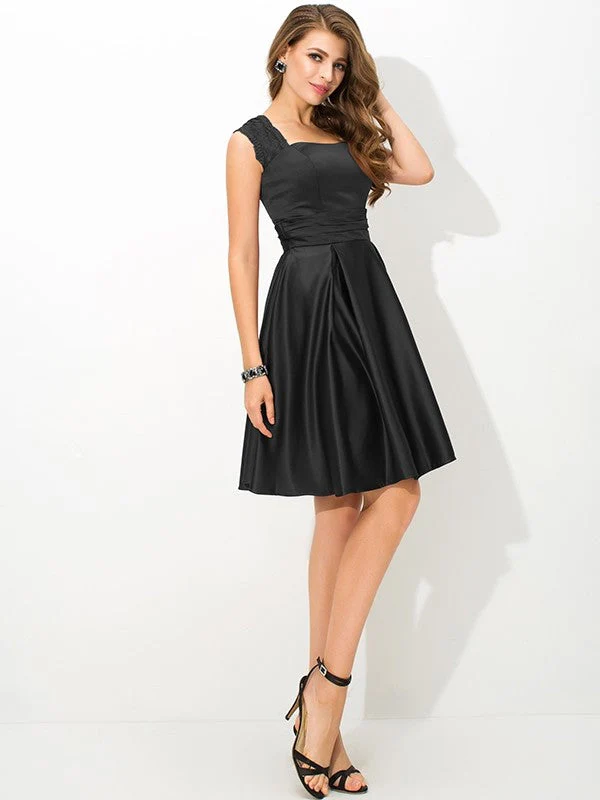 Charming Straps Pleats Sleeveless Short Satin Bridesmaid Dresses - Image 2