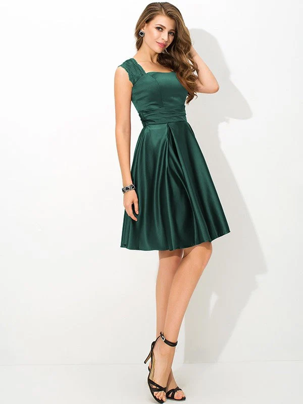 Charming Straps Pleats Sleeveless Short Satin Bridesmaid Dresses - Image 9