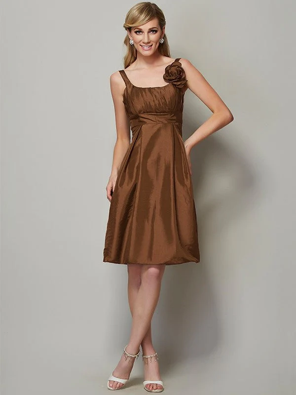 Charming Straps Sleeveless Pleats Short Taffeta Bridesmaid Dresses - Image 4