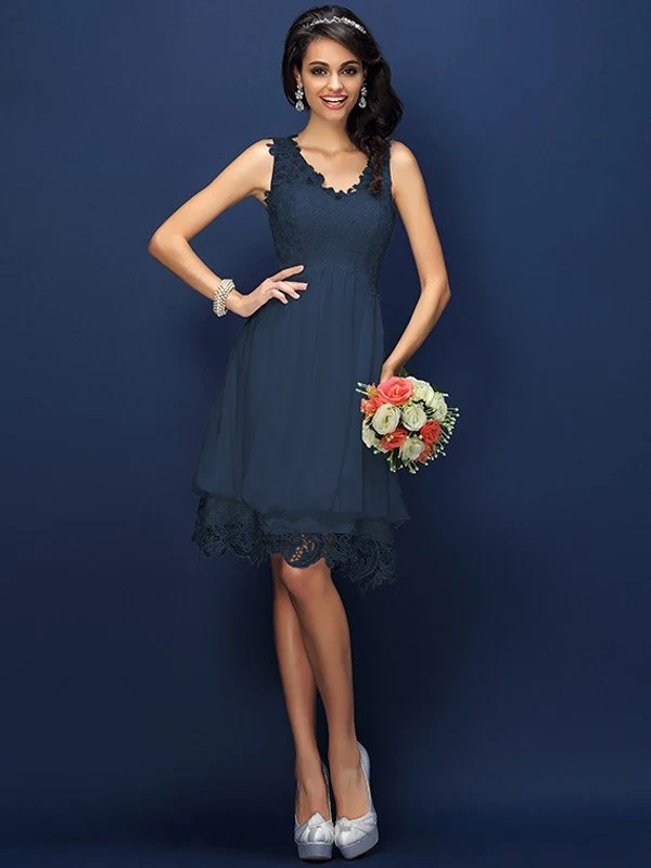 V-Neck Elegant Lace Sleeveless Short Bridesmaid Dresses - Image 10