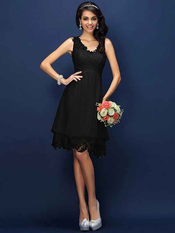 V-Neck Elegant Lace Sleeveless Short Bridesmaid Dresses - Image 2