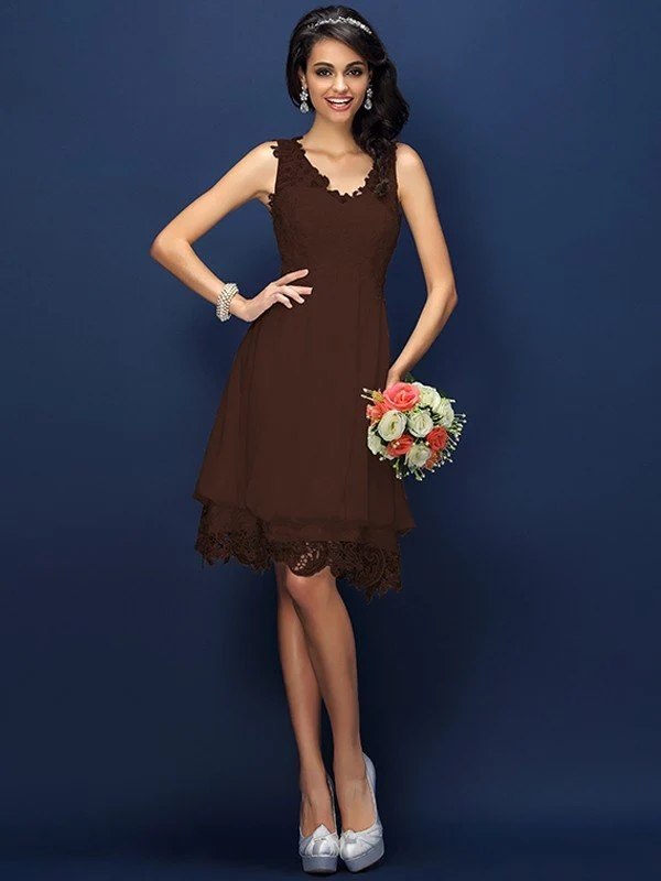 V-Neck Elegant Lace Sleeveless Short Bridesmaid Dresses - Image 7