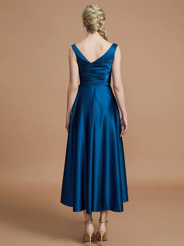 V-Neck Elegant Satin Asymmetrical Sleeveless Bridesmaid Dresses - Image 35
