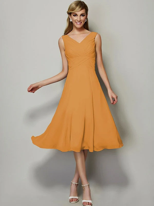 V-Neck Elegant Sleeveless Pleats Short Chiffon Bridesmaid Dresses - Image 19