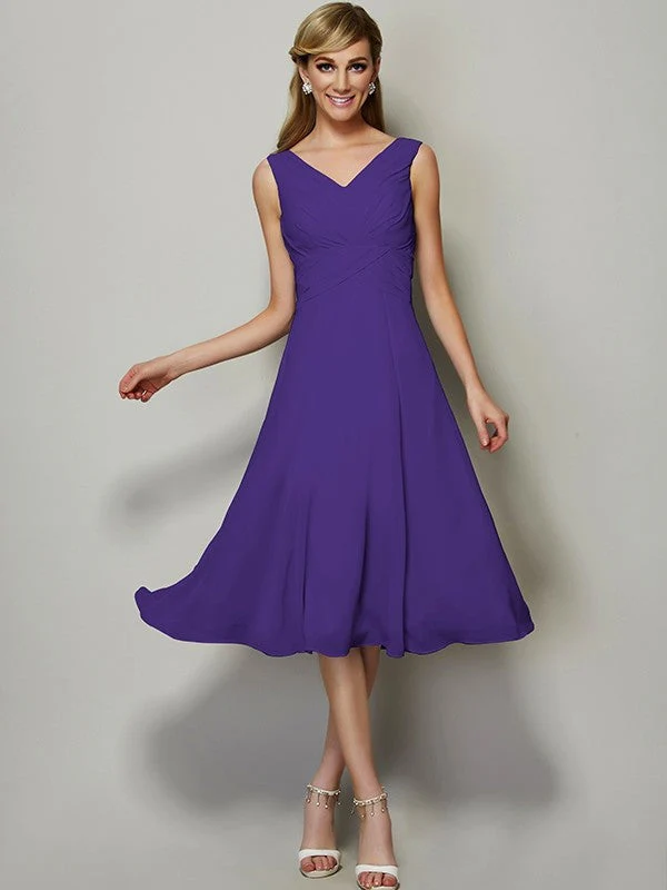 V-Neck Elegant Sleeveless Pleats Short Chiffon Bridesmaid Dresses - Image 24