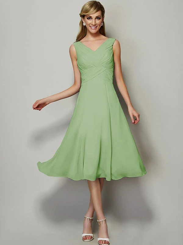 V-Neck Elegant Sleeveless Pleats Short Chiffon Bridesmaid Dresses - Image 27