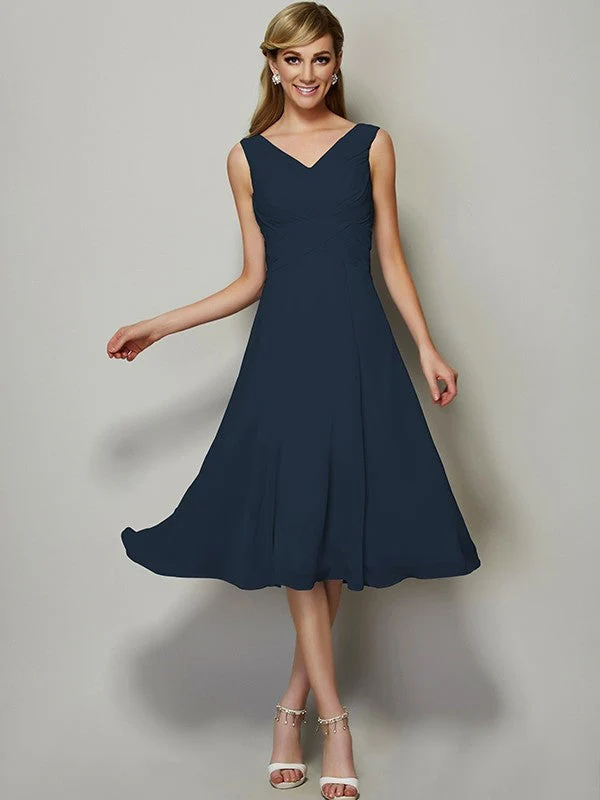 V-Neck Elegant Sleeveless Pleats Short Chiffon Bridesmaid Dresses - Image 9