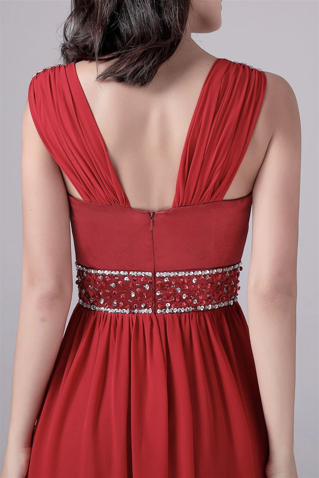 A-line court train sleeveless halter backless mother's dress - Image 3