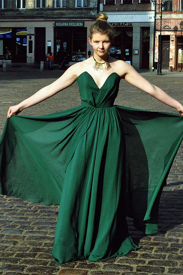A-line Deep V-neck Floor Length Chiffon Backless Prom Dress - Image 3