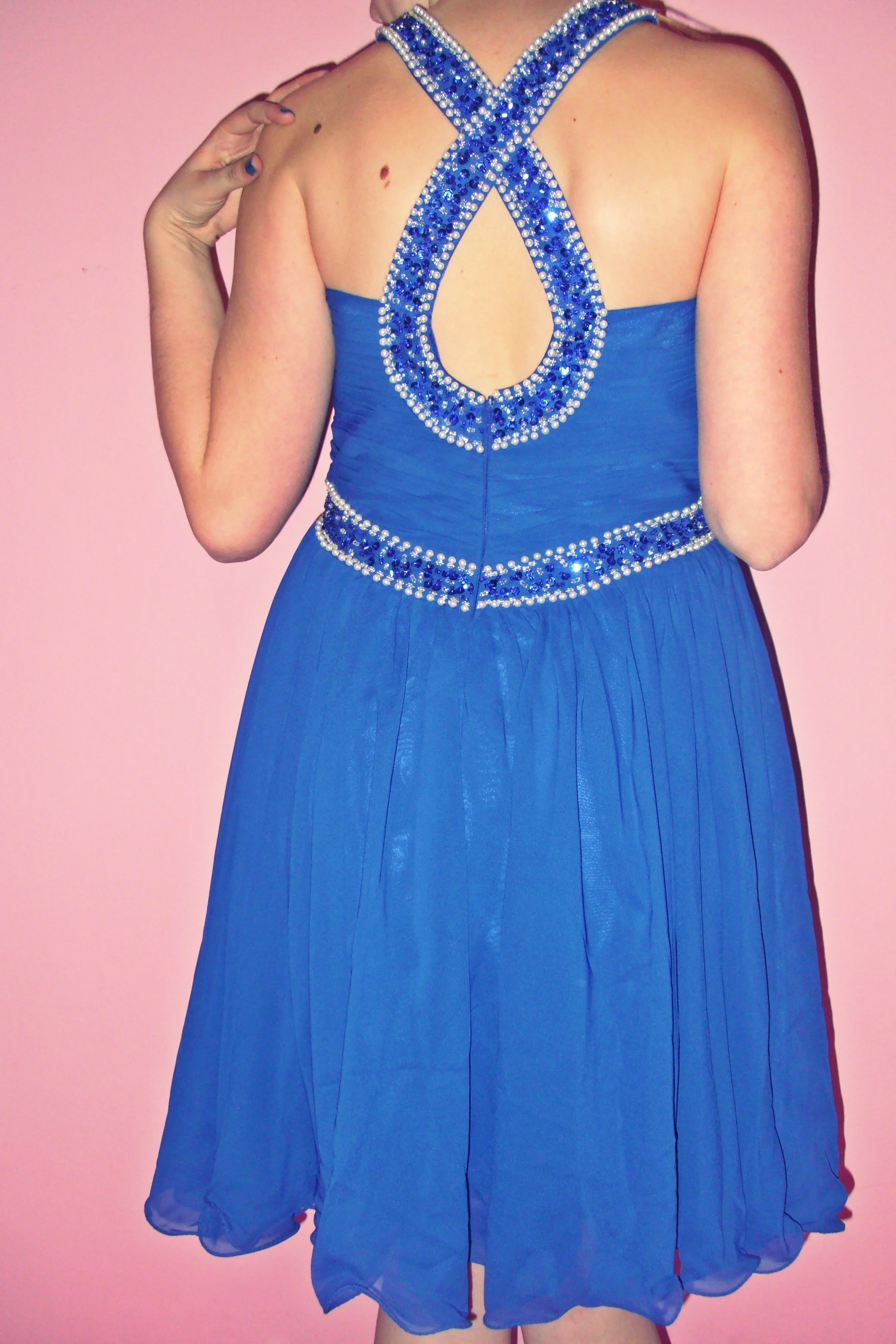 A-line Halter Knee Length Chiffon Paillette Backless Homecoming Dress - Image 9