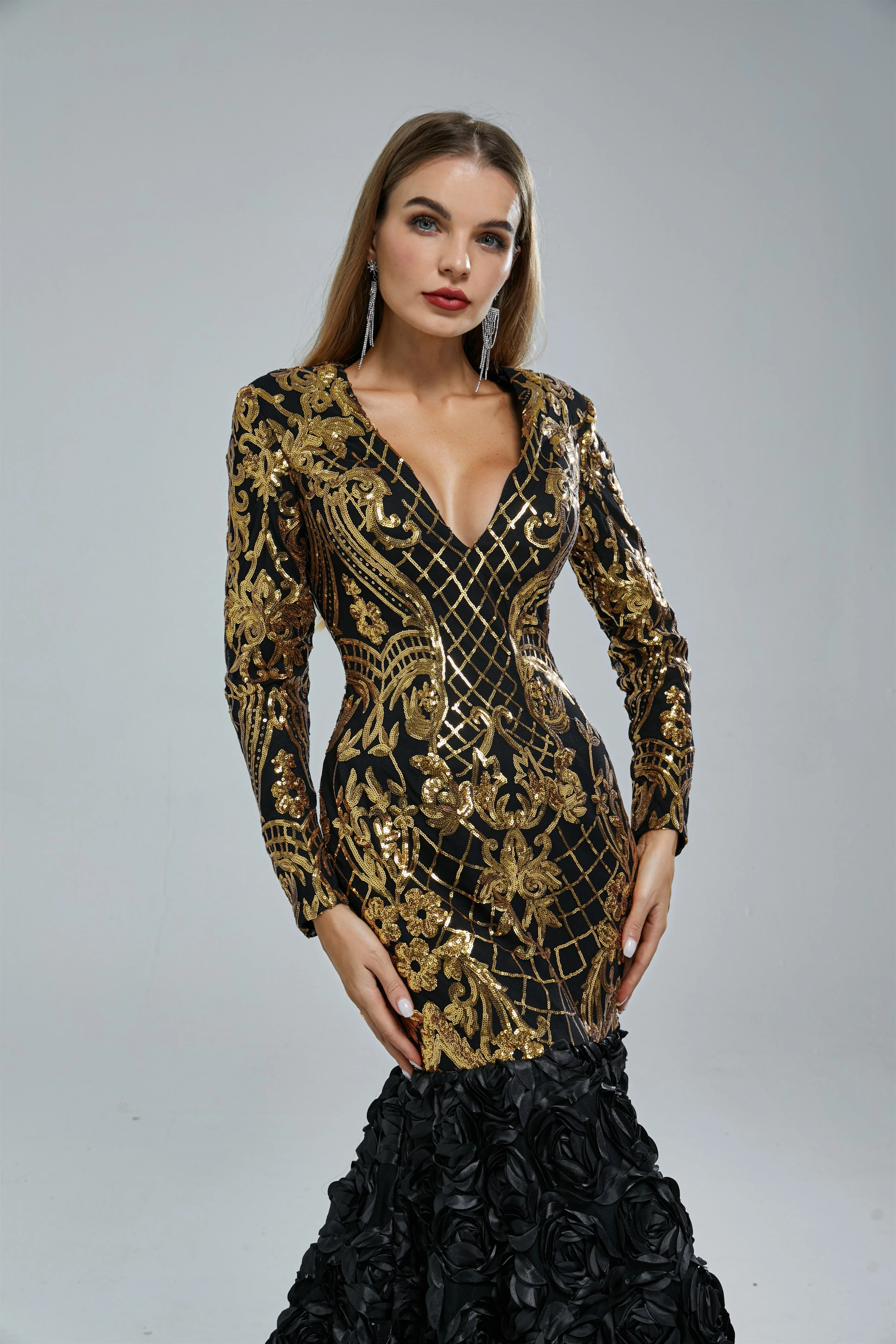 Mermaid V-neck Long sleeves Floor-length Backless Flower Sequined Beautiful Prom Dress - Image 5