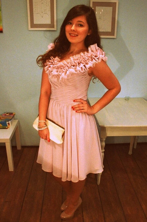 A-line Off-the-shoulder Knee Length Chiffon Bridesmaid Dress - Image 5