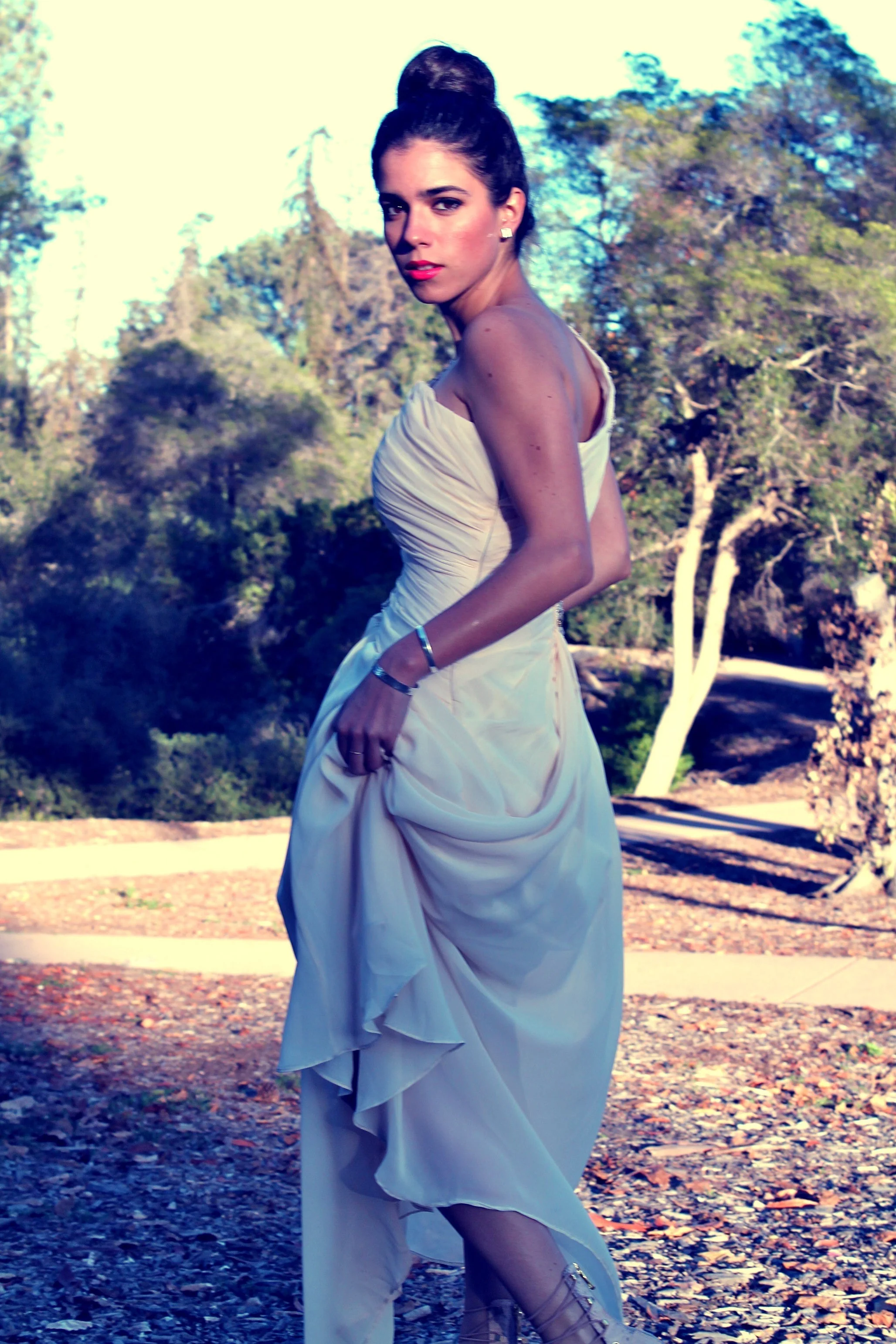 A-line One-shoulder Floor Length Chiffon Beaded Short Sleeve Prom Dress - Image 4