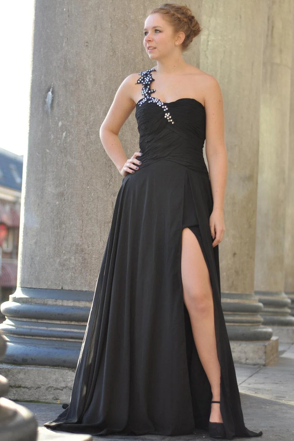 A-line One-shoulder Floor Length Chiffon Front Slit Rhinestone Prom Dress - Image 3