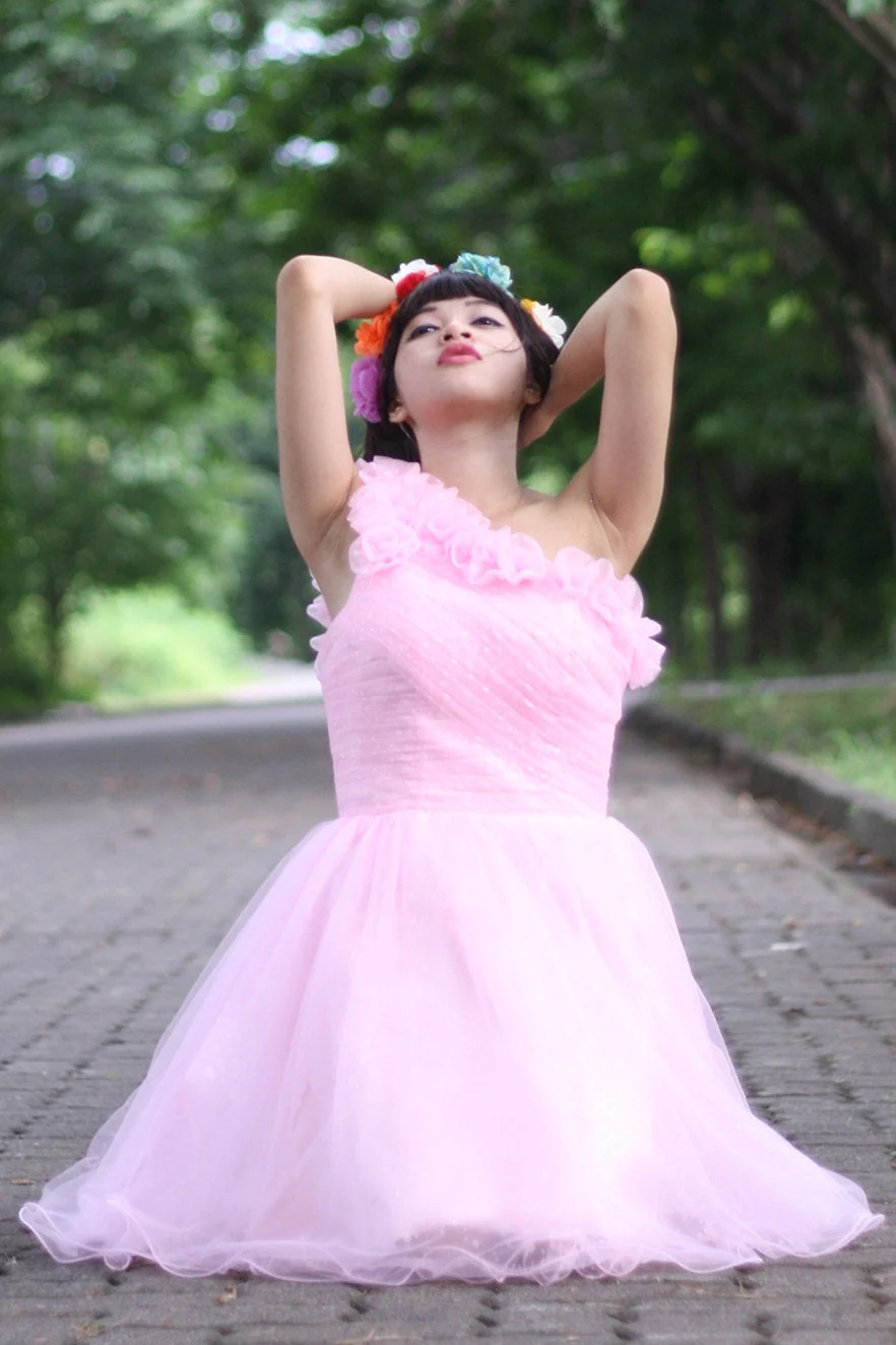 A-line One-shoulder Knee Length Tulle Handmade Flower Homecoming Dress - Image 8
