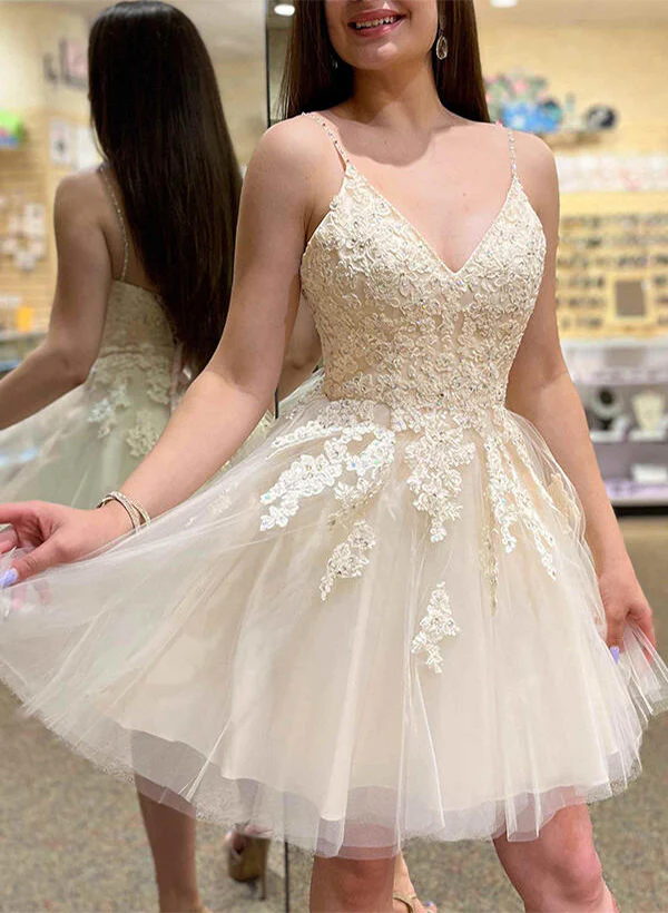 A-Line/Princess Sleeveless Knee-Length V-Neck Tulle Homecoming Dresses with Appliques Lace - Image 5